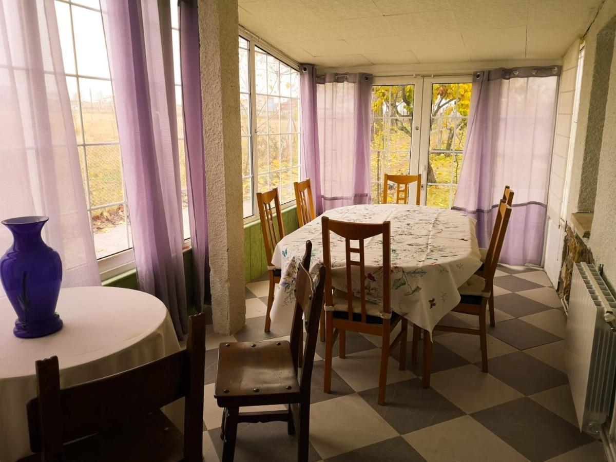 Agradable Casa Con Jardin: Casasola Villa San Cristobal de Segovia Bagian luar foto