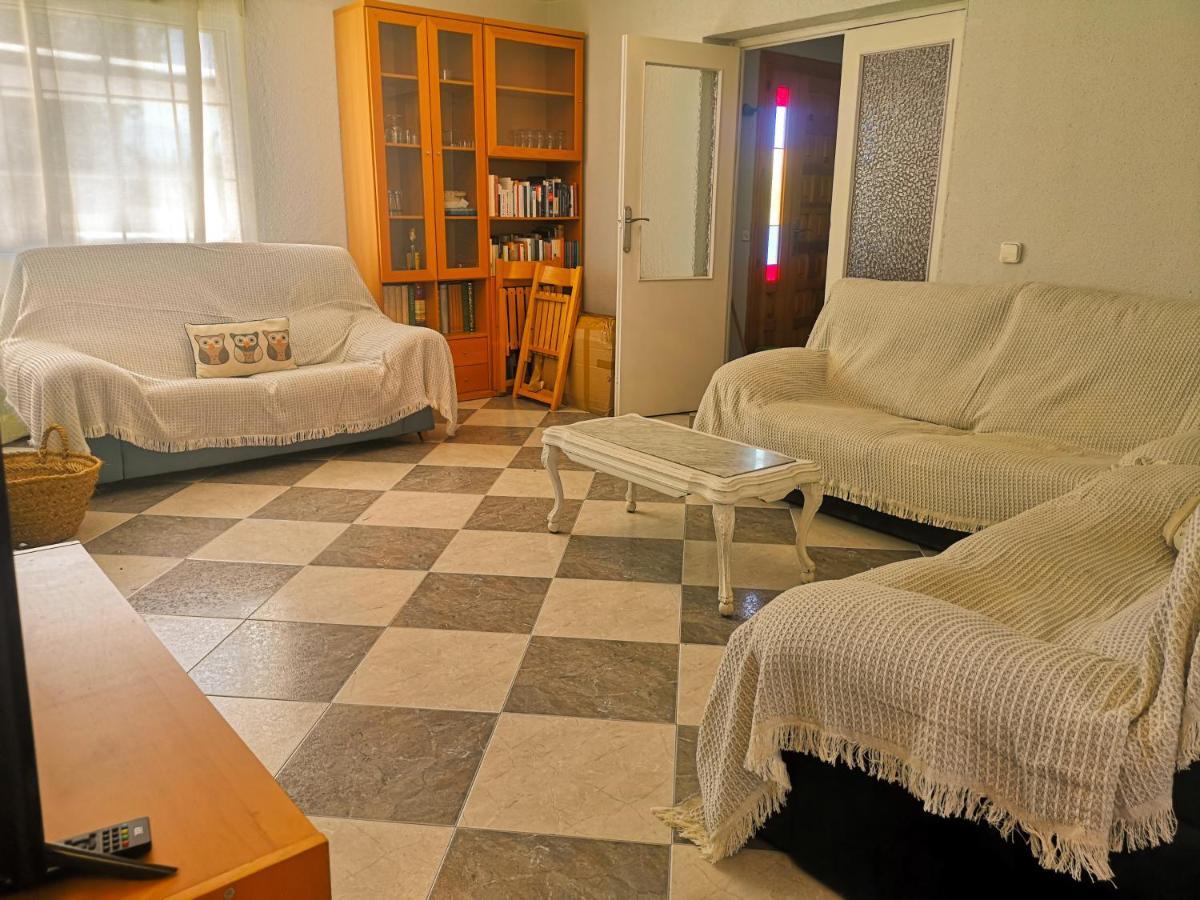 Agradable Casa Con Jardin: Casasola Villa San Cristobal de Segovia Bagian luar foto